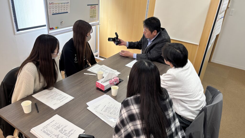 2025カメラ撮影研修の様子